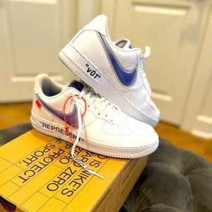 Custome Air Force one’s that have only been worn once. Super clean